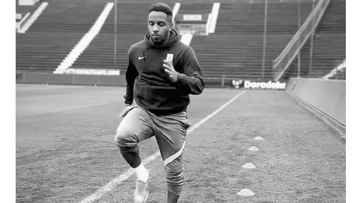 Jefferson Farfán se mostró entrenando con normalidad │ VIDEO