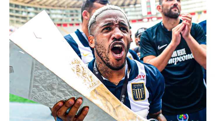Jefferson Farfán fue campeón con Alianza Lima.