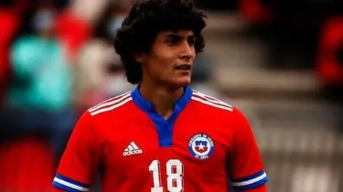 Pineau jugando por Chile