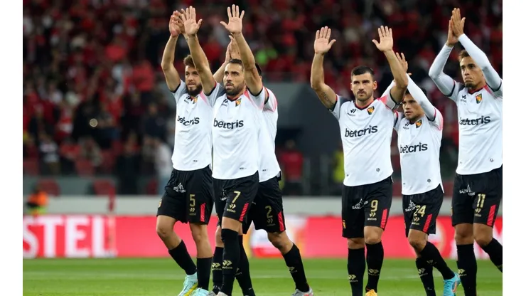 Melgar avanzó en la Sudamericana