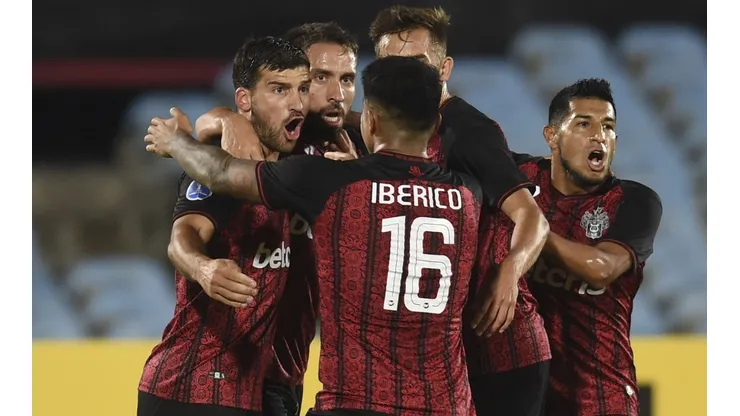 FBC Melgar enfrenta esta tarde a Internacional como visitante, por su pase a las semis de la Copa Sudamericana. Foto: Andina