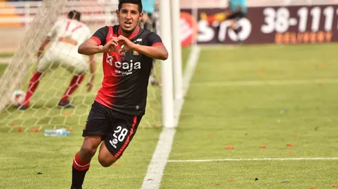 Alexis Arias brindo unas declaraciones previo al duelo ante Internacional de Porto Alegre. Foto: El Comercio