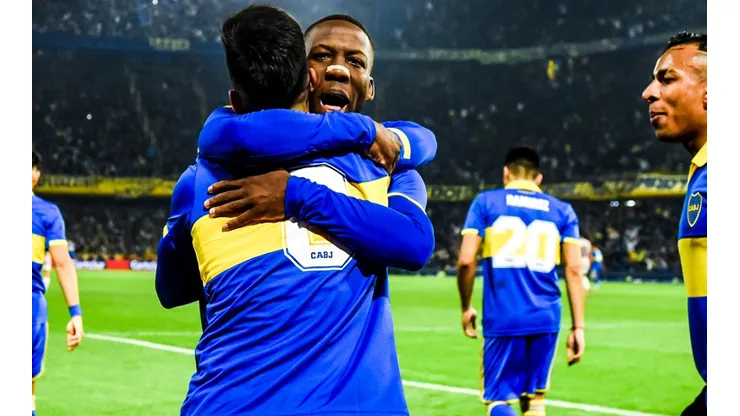 Advíncula recibe elogios de la prensa argentina tras triunfo de Boca. (Foto: Getty Images)