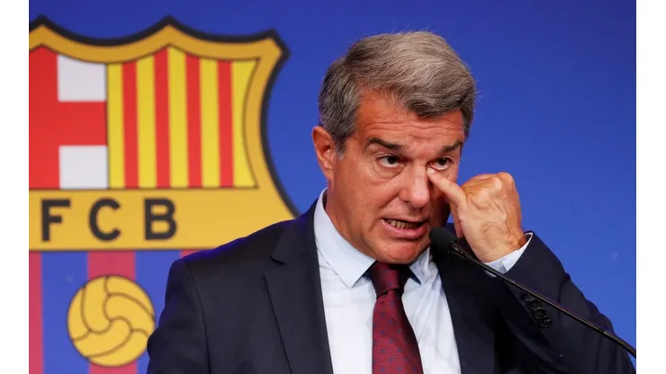 Conferencia de prensa del FC Barcelona, donde Laporta asegura que no hablará más de Messi. Foto: Infobae