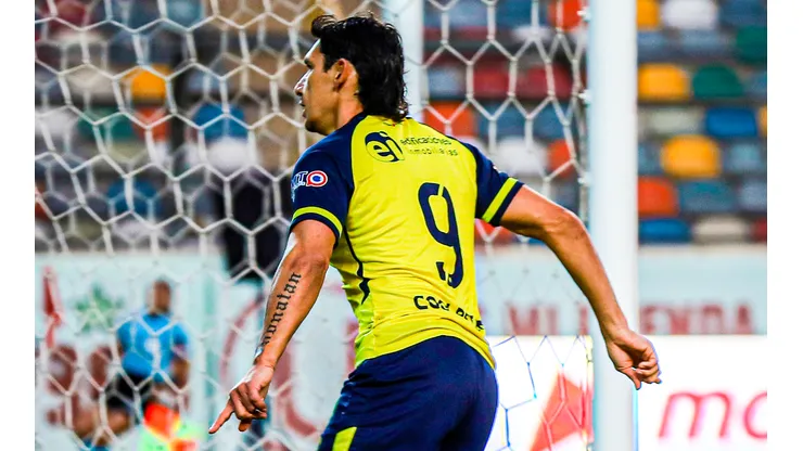 Roberto Ovelar marcó el gol del triunfo para el cuadro edil.