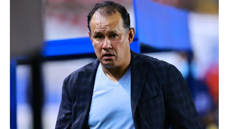 Juan Reynoso se acerca a la selección