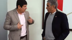 Juan Carlos Oblitas aceptó continuar en la 'FPF'