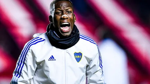 Enciende las alarmas: Advíncula entrenó diferenciado en Boca. (Foto: Getty Images)