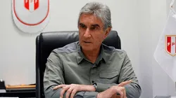 Juan Carlos Oblitas regresaría a trabajar para la FPF por una importante razón. Foto: FPF