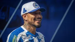 Paolo Guerrero causa furor con venta de camisetas tras su llegada al Avaí FC. Foto. Leandro Boeira