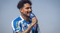 Paolo Guerrero fue presentado oficialmente en el Avaí de Brasil