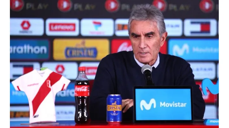 Oblitas no descarta volver a trabajar para la Federación Peruana de Fútbol. Foto: Movistar