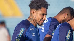 Paolo Guerrero y su primer entrenamiento con el AVAÍ FC del Brasileirao. Foto: Avaí