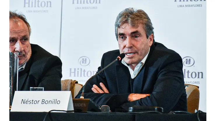 Nestor Bonillo se pronunció sobre el vuelo chárter que viajó a Doha para afrontar el repechaje a Qatar 2022. Foto: Andina