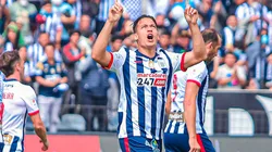 Cristian Benavente marcó uno de los goles, pero fue expulsado en la segunda mitad.