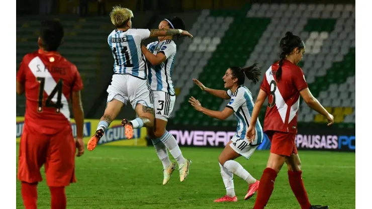 Perú quiere dar el golpe. (Foto: Twitter Selección Argentina)
