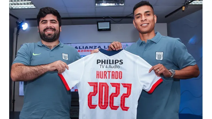 Hurtado con la camiseta íntima