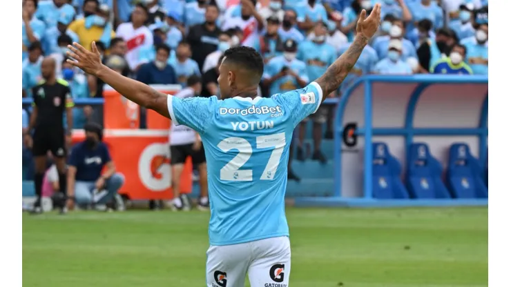 ¿Yoshimar Yotún se queda en Sporting Cristal?