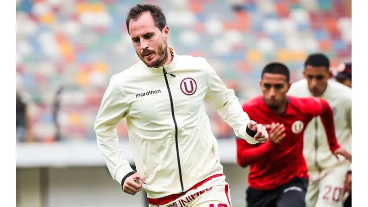 La razón por la que Universitario de Deportes no puede desligarse de Hernán Novick. (Foto: Twitter Universitario de Deportes)