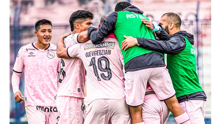 El equipo rosado debutó con un triunfo en el Clausura