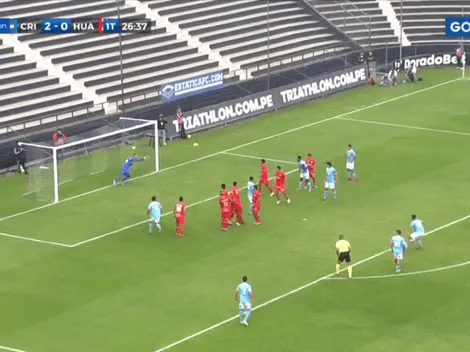 Golazo de tiro libre: Martín Távara anotó con sutil pegada │ VIDEO