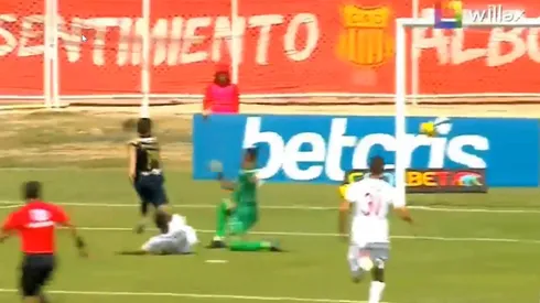 Lo gana Alianza Lima: Cristian Benavente pone el 1-0 con definición perfecta