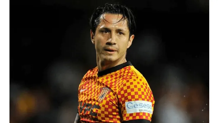No lo quieren perder: Cagliari fuerza por Gianluca Lapadula