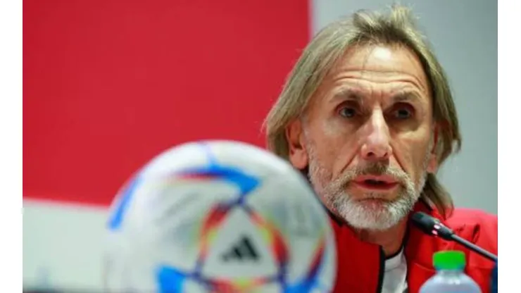 No habría renovación: Ricardo Gareca y la FPF lejos en lo económico