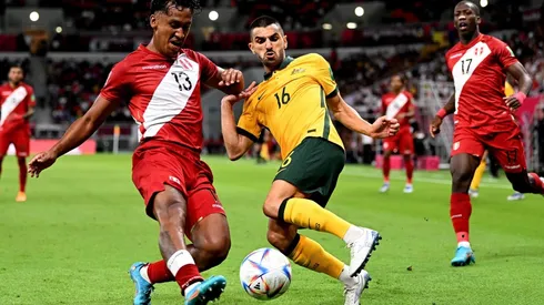 Renato Tapia sigue sufriendo por el repechaje