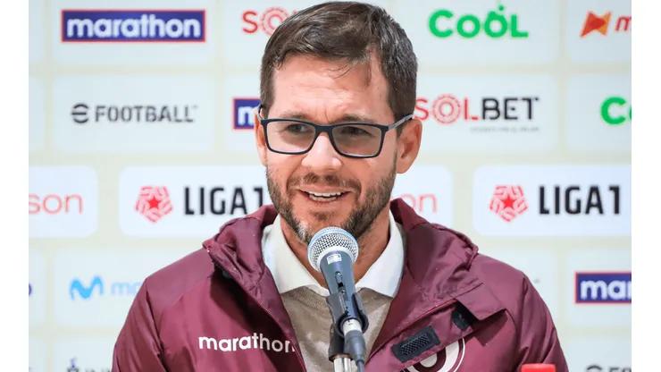 Gerente deportivo de Universitario habló sobre la llegada de Jordan Guivin al cuadro crema. Foto: Universitario