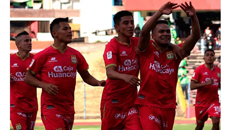 Sueña con campeonar: Sport Huancayo venció 2-0 a Universitario de Deportes