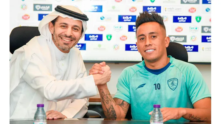 Christian Cueva renovó contrato con Al-Fateh hasta el 2025. Foto: Al-Fateh