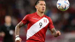 Lapadula es seguido por Parma