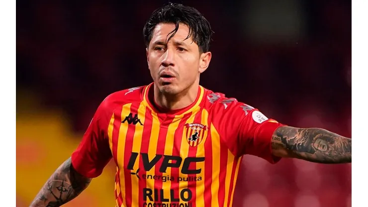 Roberto Arrelucea, ex DT de Claudio Pizarro, pide que se le haga una despedida al 'Bombardero' en el Perú. Foto: Roberto Gando
