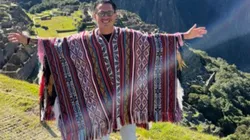 Gianluca Lapadula cantando 'Contigo Perú' luego de conocer Machu Picchu