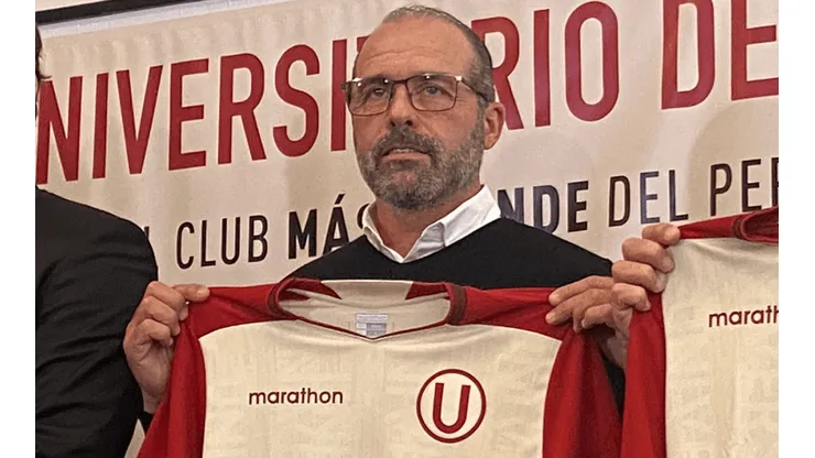 Carlos Compagnucci fue presentado oficialmente en Universitario de Deportes