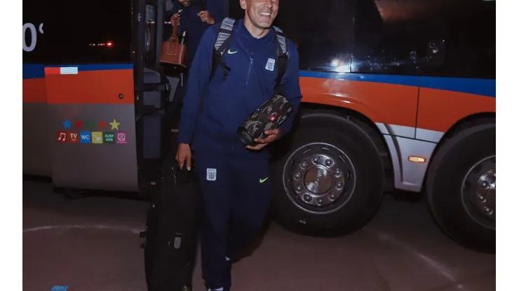 La delegación 'blanquiazul' ya se encuentra en Juliaca para buscar los tres puntos ante Binacional. Foto: Alianza Lima