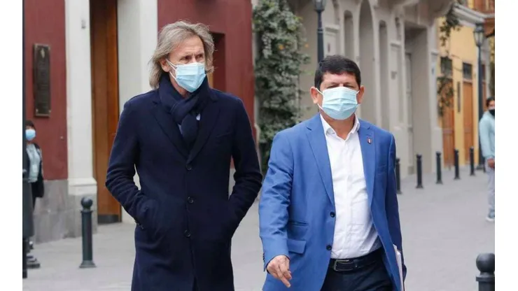 Este jueves se llevará a cabo la reunión entre el presidente de la FPF y Ricardo Gareca. Foto: FPF