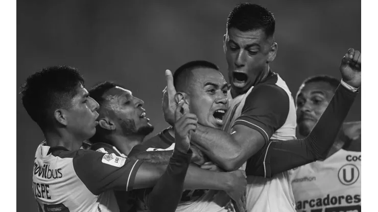 Limpia en la 'U': 6 jugadores dejarían el club al término del Torneo Apertura
