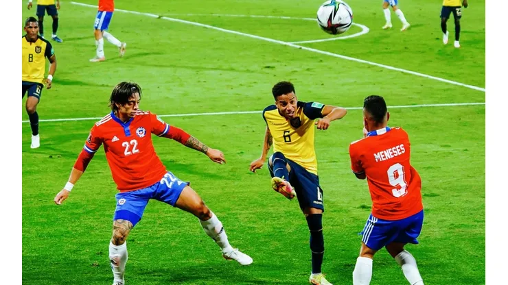 Chile y Ecuador están atentos a la resolución de la FIFA