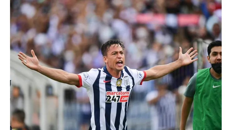 Cristian Benavente habló sobre su buen rendimiento entrando en los segundo tiempos con Alianza Lima. Foto: Andina