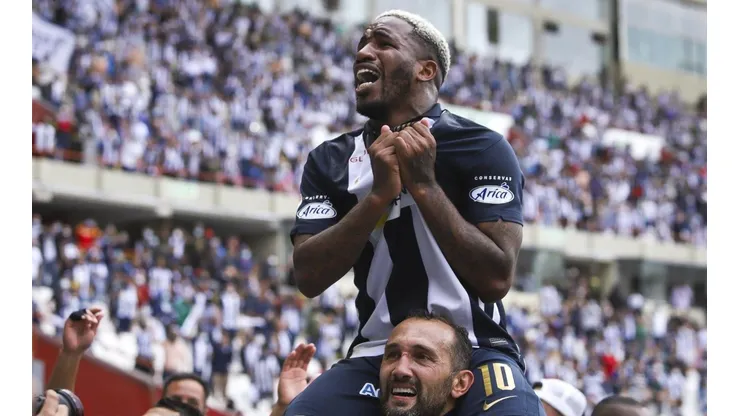 Jefferson Farfán podría volver muy pronto a las canchas para sumarse a Alianza Lima. Foto: Andina
