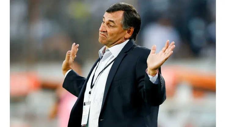 Carlos Bustos, entrenador argentino de Alianza Lima. (Foto: Getty Images)