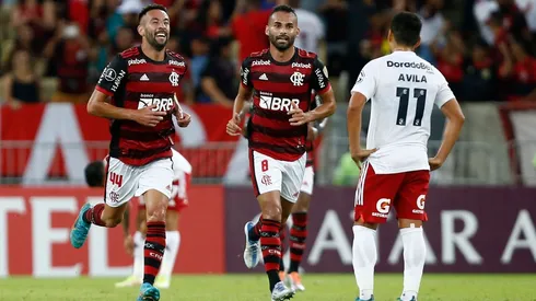 Sporting Cristal no pudo quedar tercero en el Grupo H y Universidad Católica clasificó a la Conmebol Sudamericana. Foto: Getty