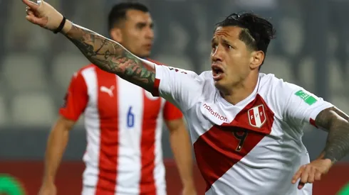 En Italia no dejan viajar al artillero