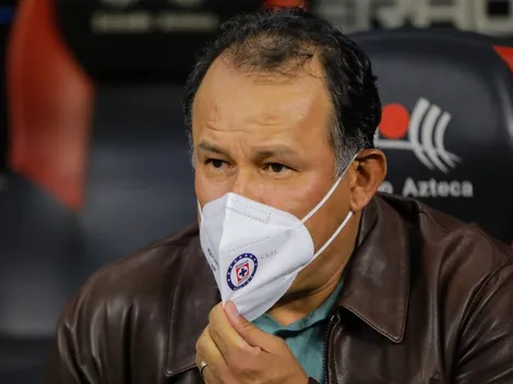 Cruz Azul hizo oficial la salida de Juan Reynoso