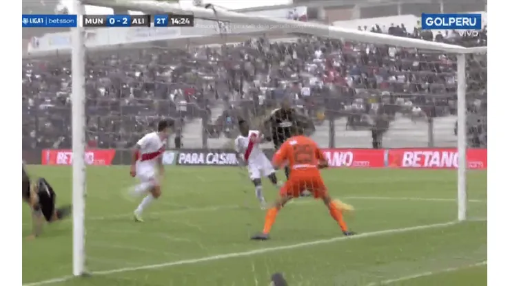 Para la tranquilidad: Hernán Barcos marca el 2-0 ante Deportivo Municipal