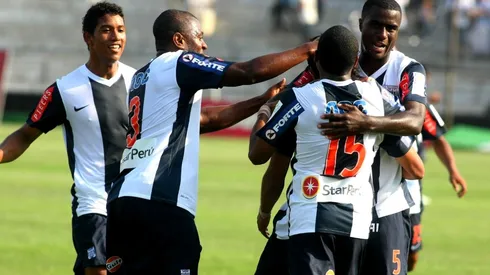 Alianza Lima en el 2010. (Foto: Twitter Alianza Lima)