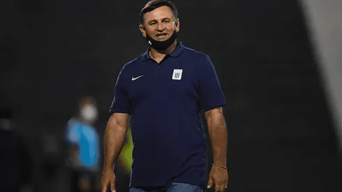 El DT de Alianza Lima volvió a hablar sobre el rendimiento del equipo en la Conmebol Libertadores. Foto: La Razón.