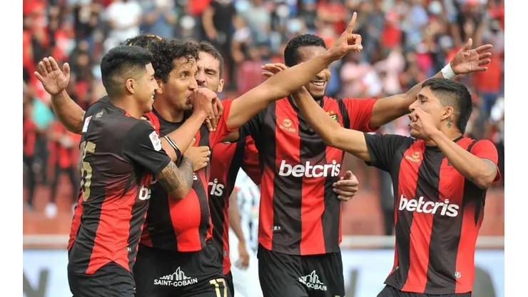 Jean Pierre Archimbaud reveló que FBC Melgar aún no ha conseguido nada y seguirán luchando en la Sudamericana. Foto: FBC Melgar
